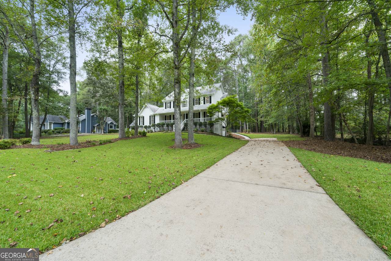 258 Wimberly Way - Photo 1