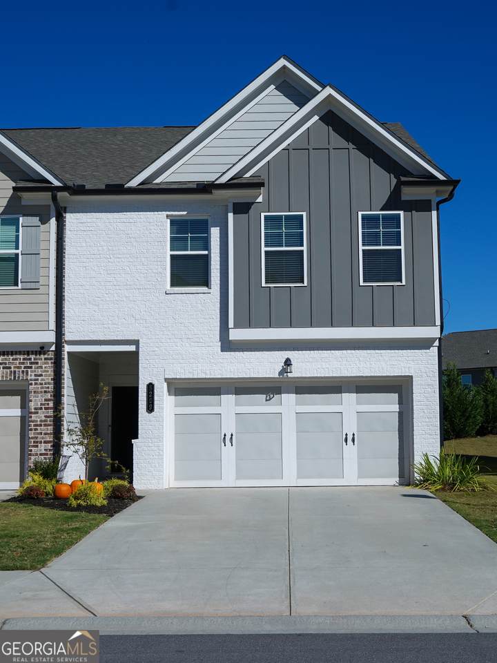 5209 Fox Den Road - Photo 1