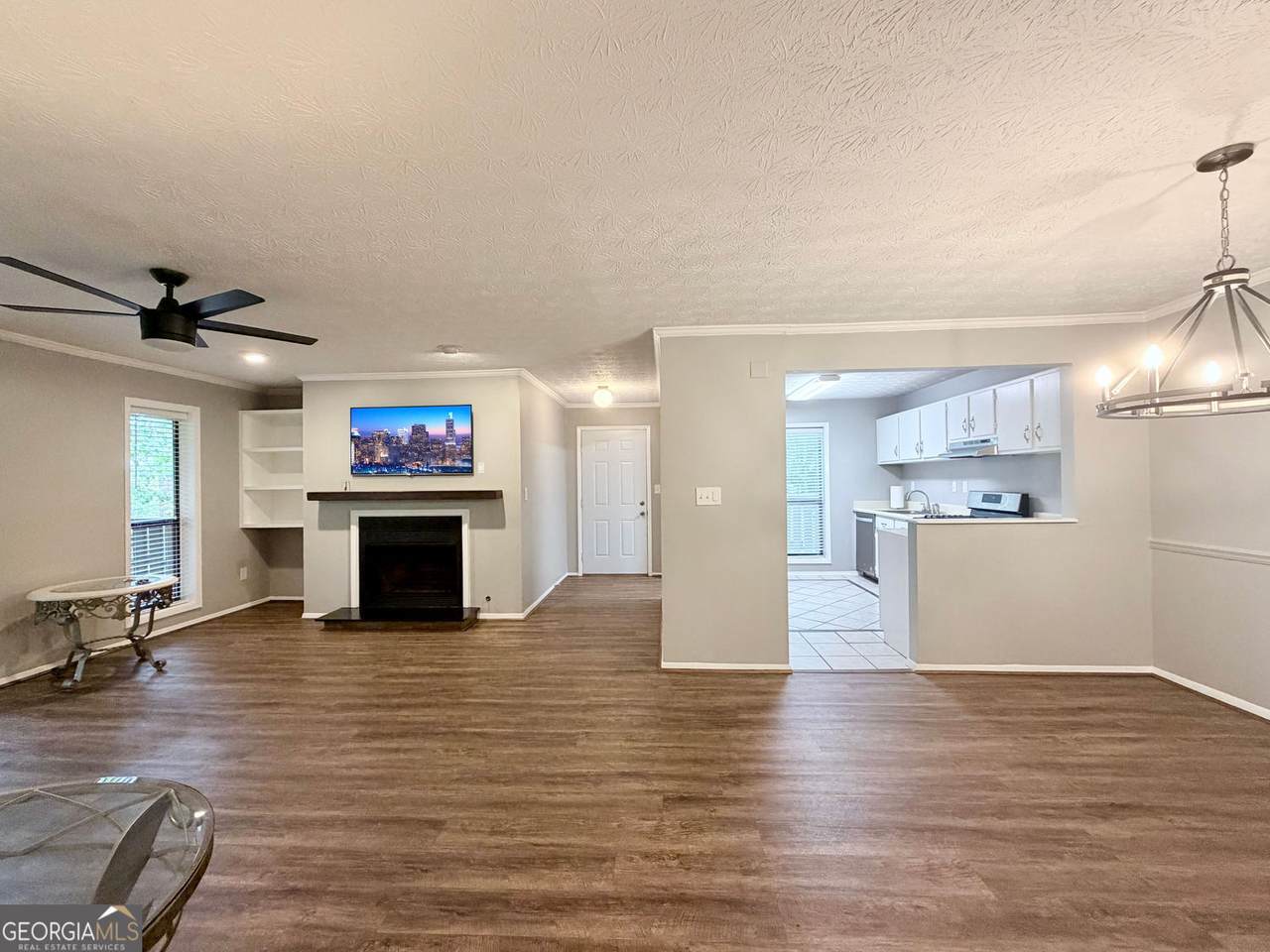 208 Woodcliff Drive - Photo 1