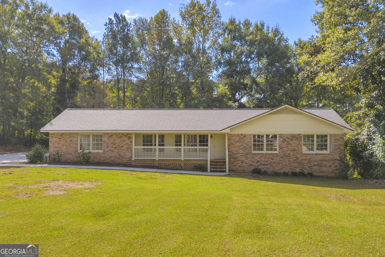 221 Frederick Drive - Photo 1