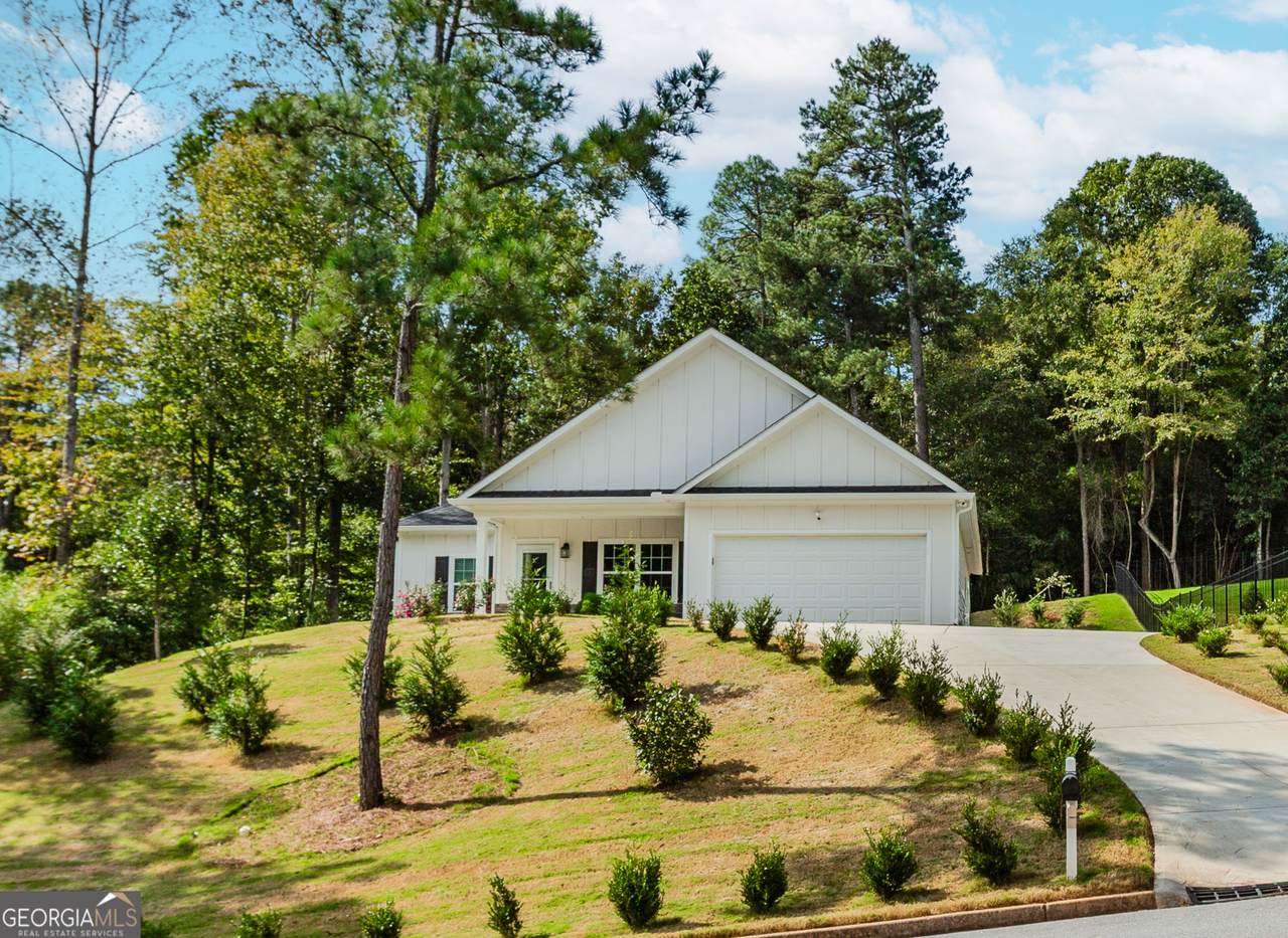 92 Belmont Park Drive - Photo 1