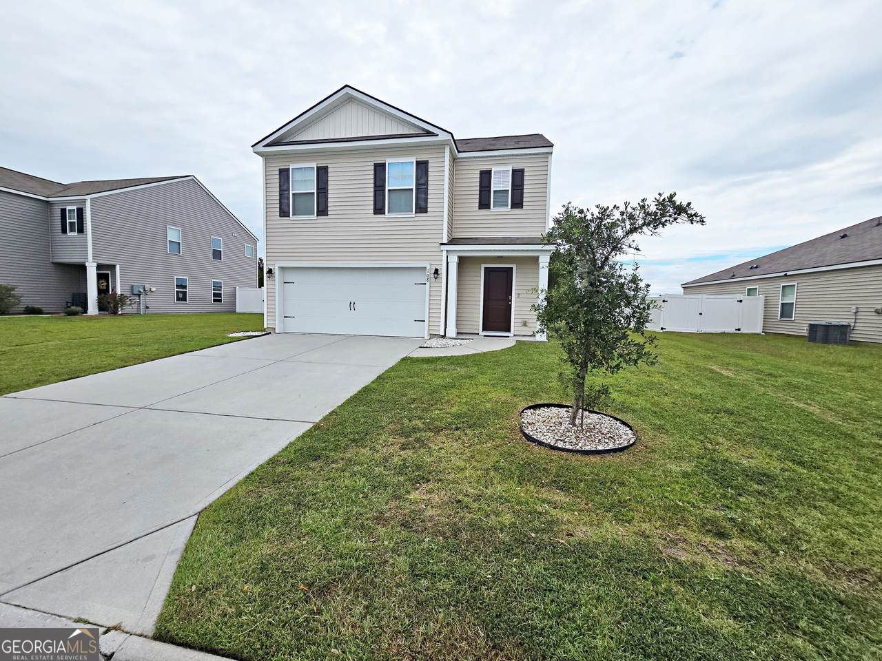 108 Butternut Boulevard - Photo 1