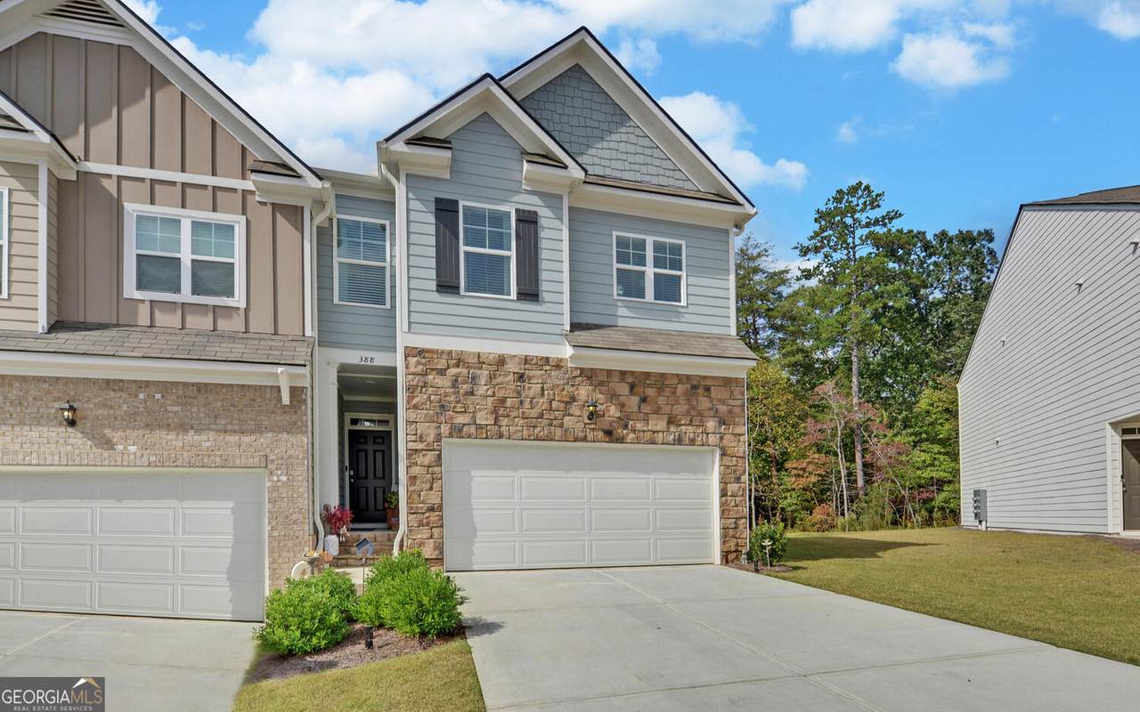 388 Stoneybrook Drive - Photo 1