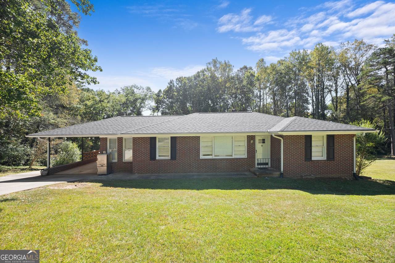 148 Moreland Avenue - Photo 1