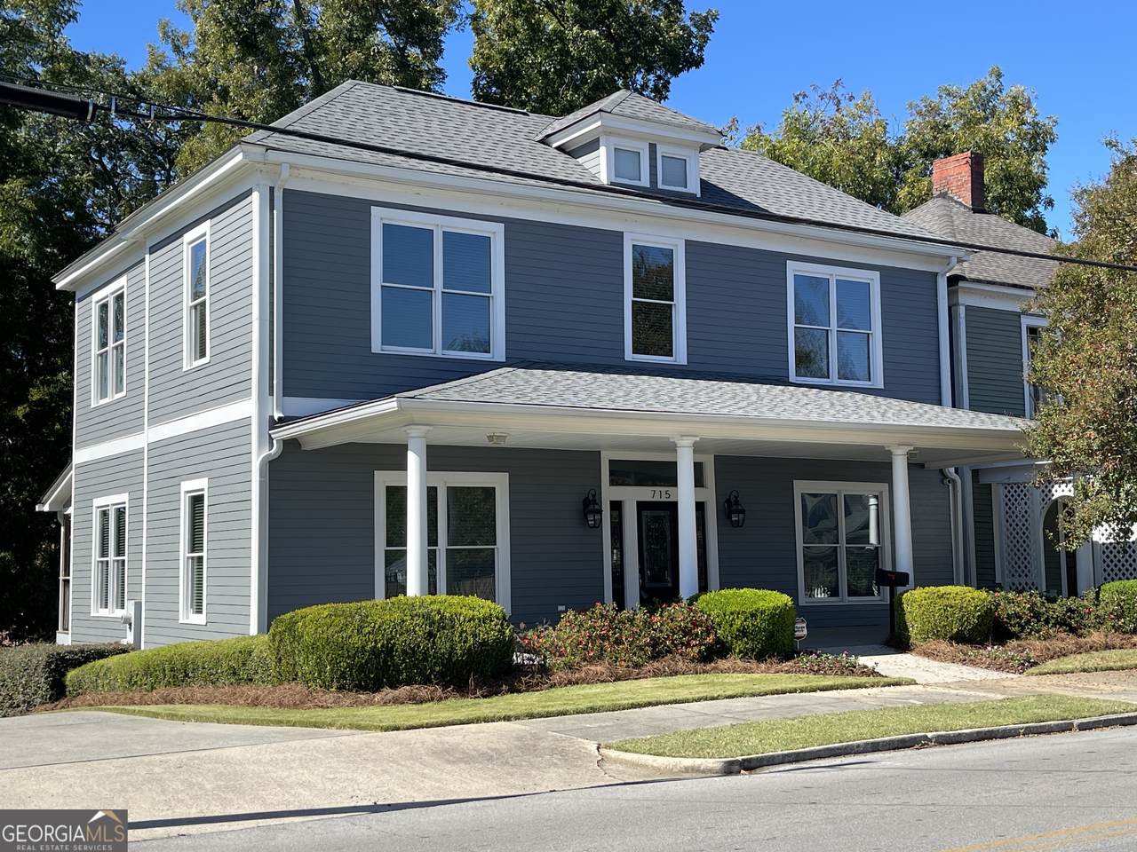 715 Avenue A - Photo 1