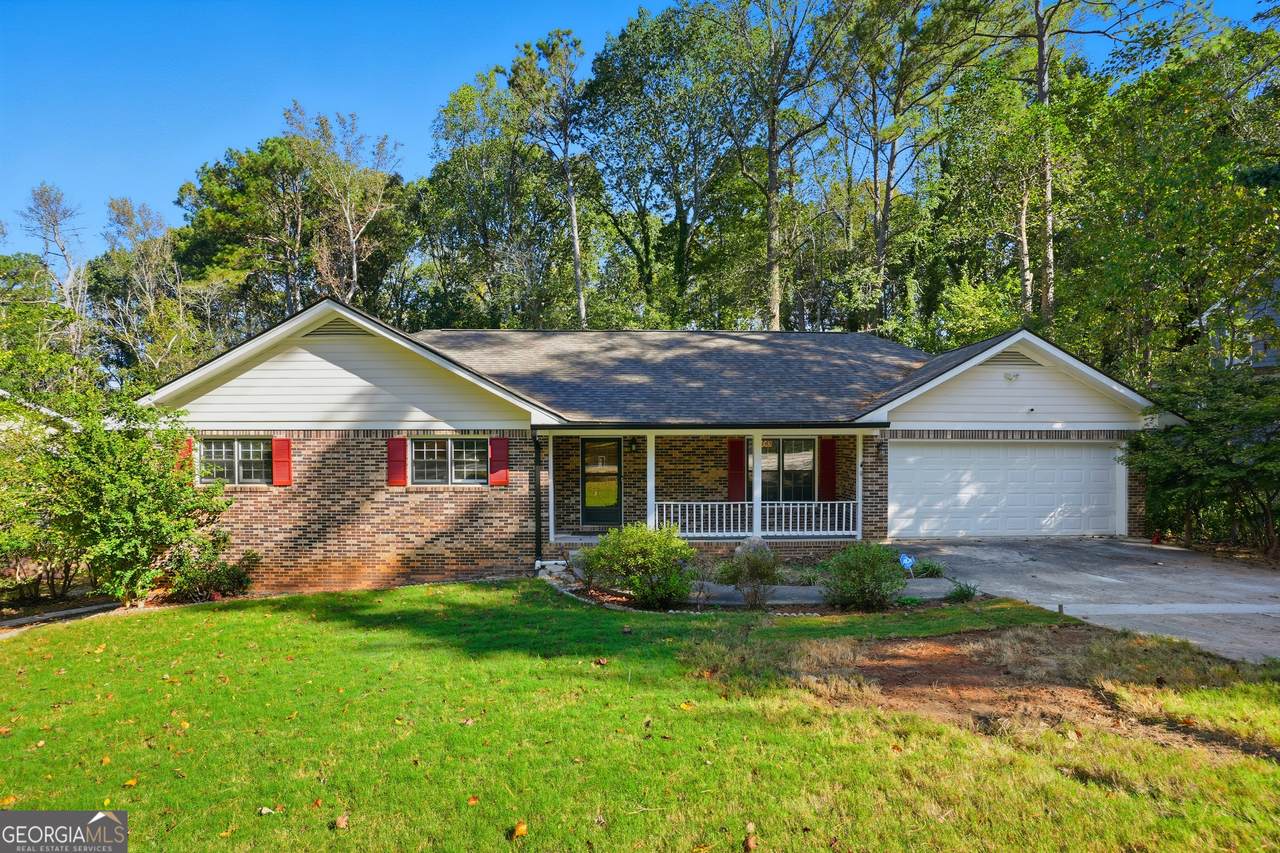 2721 Brackenwood Drive - Photo 1