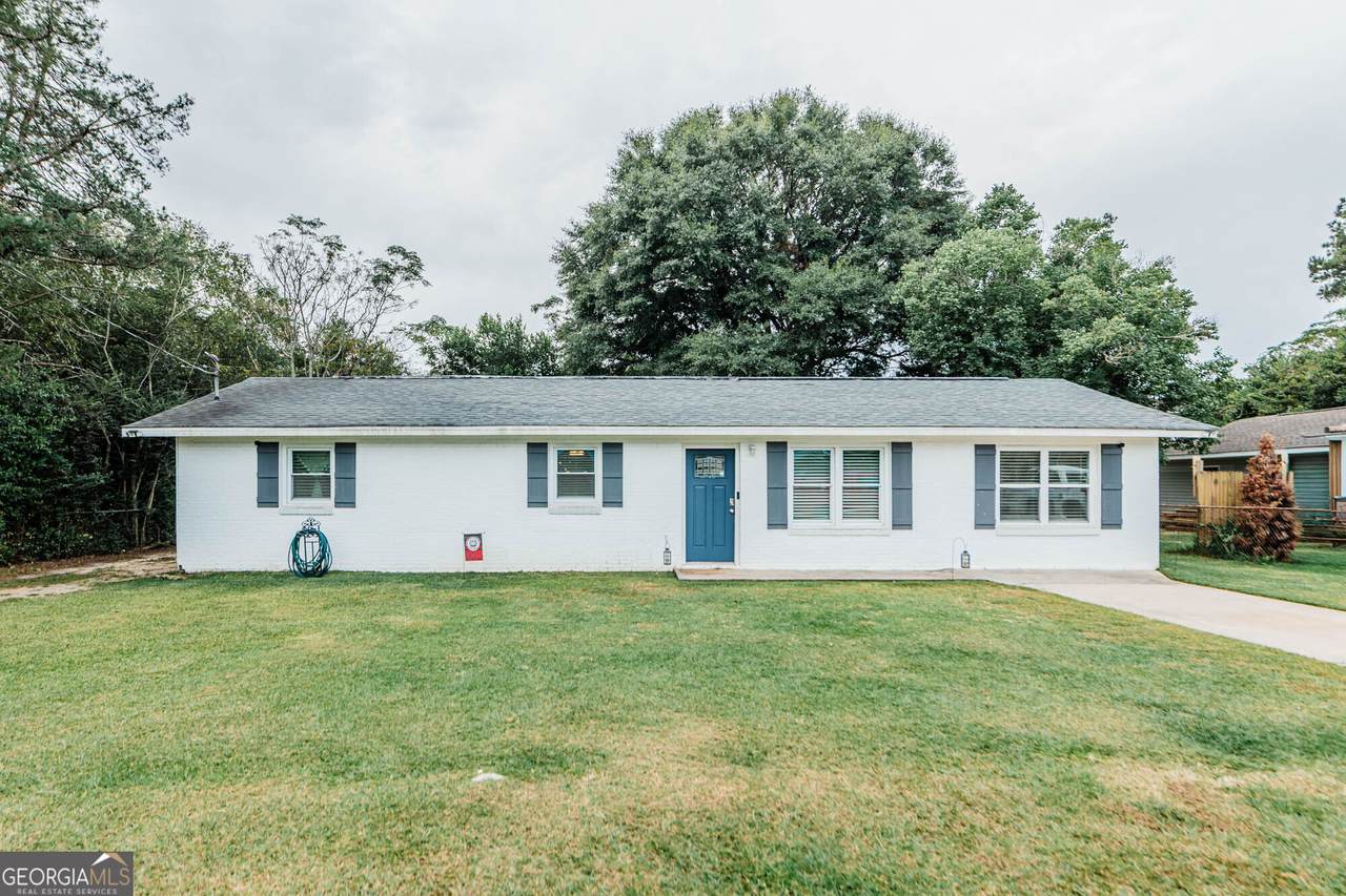 304 Palomino Lane - Photo 1