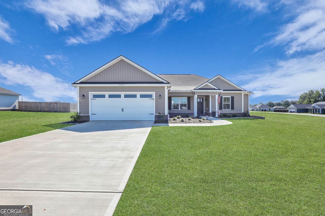 302 Parkersburg Lane - Photo 1