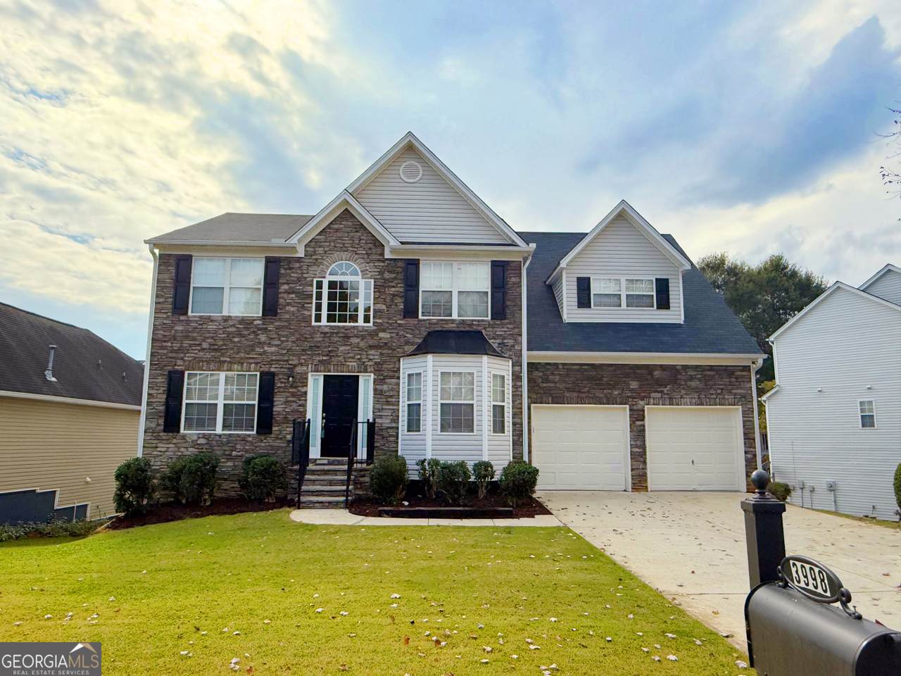 3998 Oak Crossing Estate - Photo 1