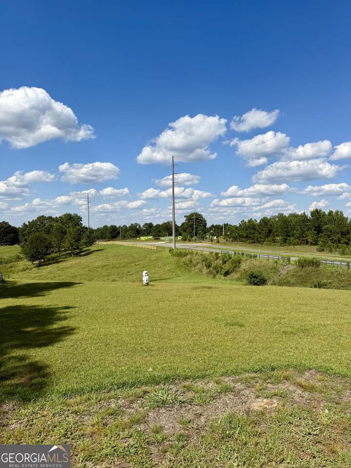 213 Fairgrounds Boulevard - Photo 1