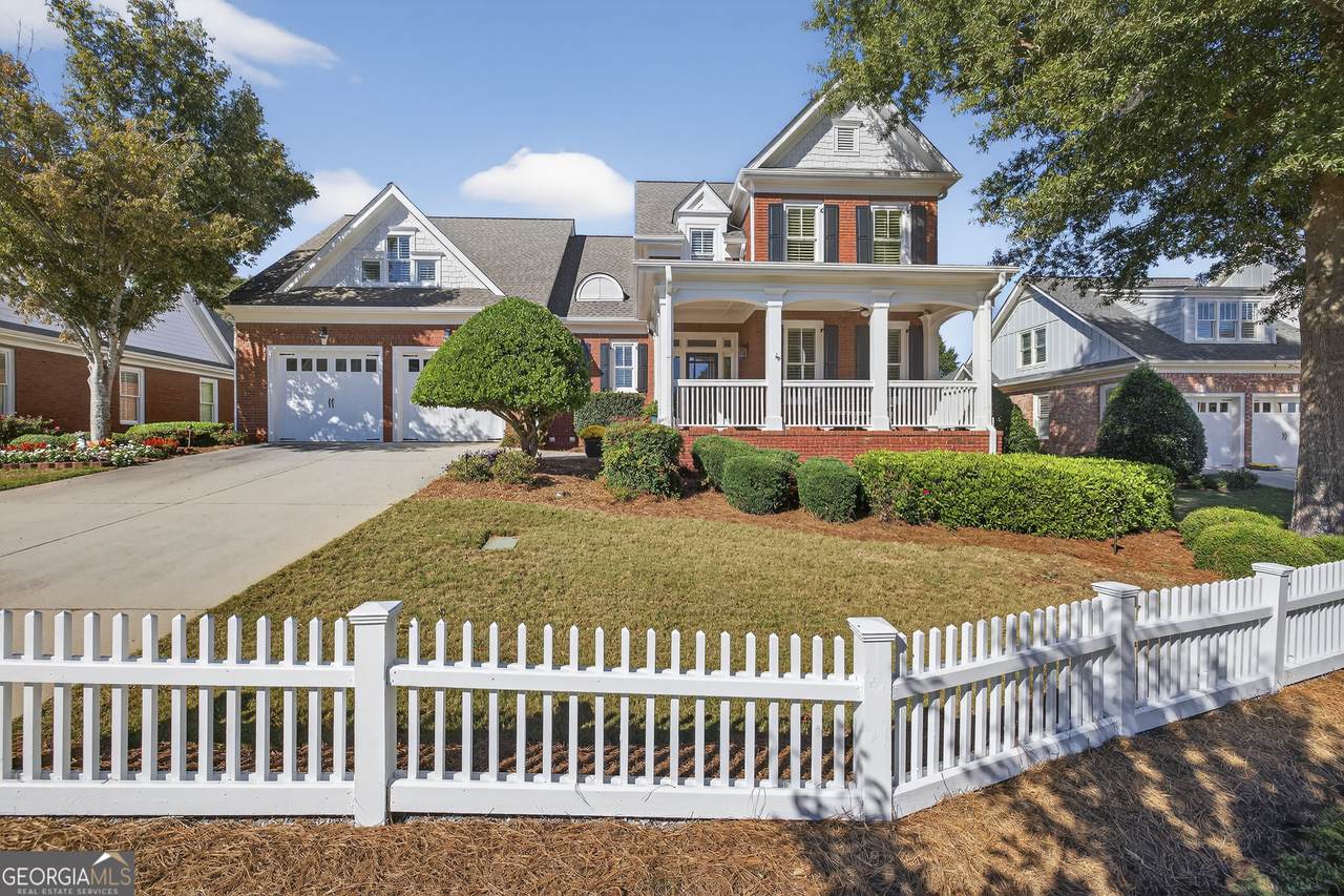 675 Garden Circle - Photo 1