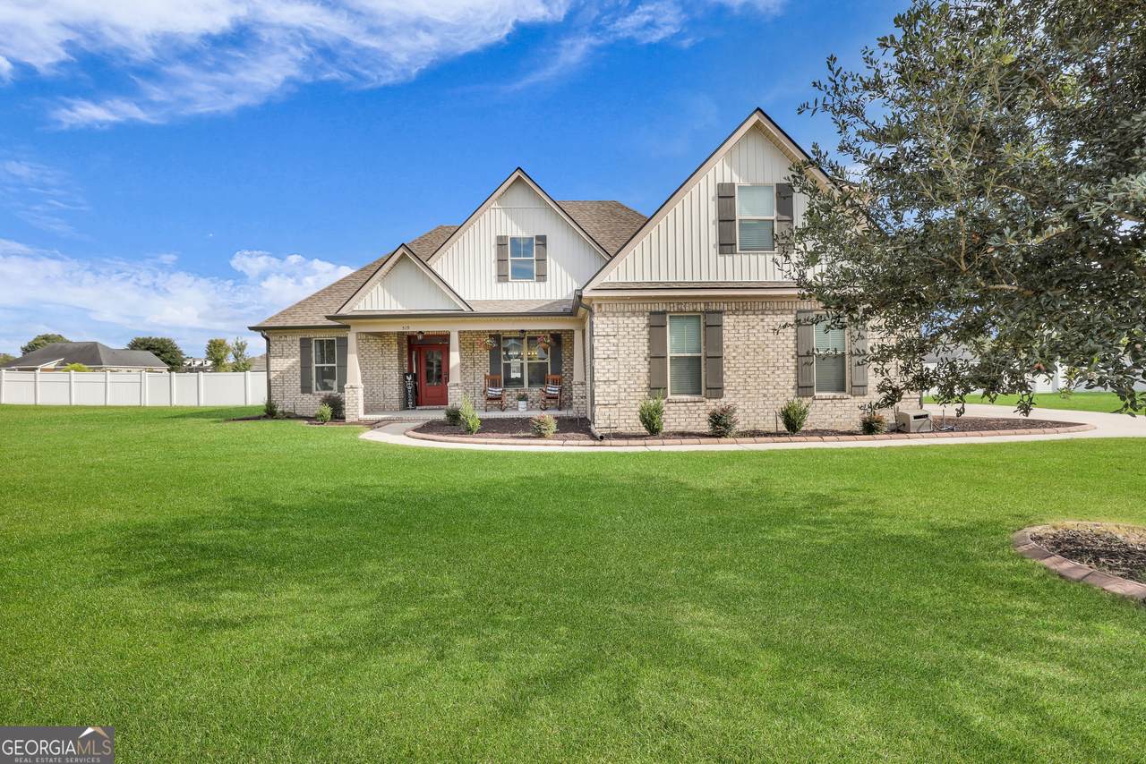 519 Braves Field Drive - Photo 1