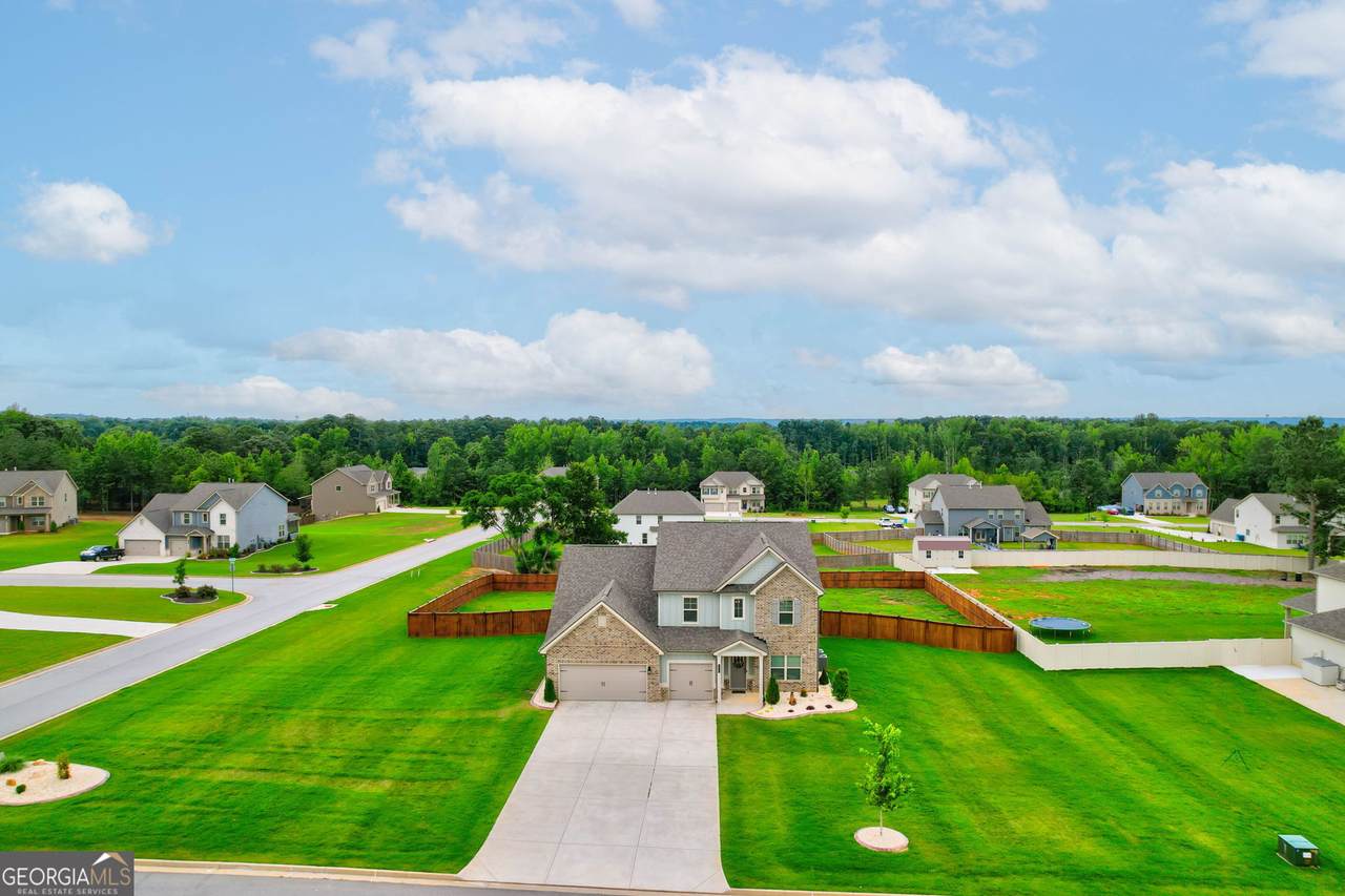 601 Dyer Drive - Photo 1