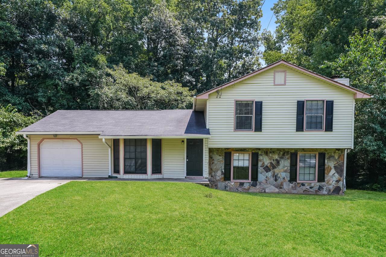 5517 Hadrian Court - Photo 1