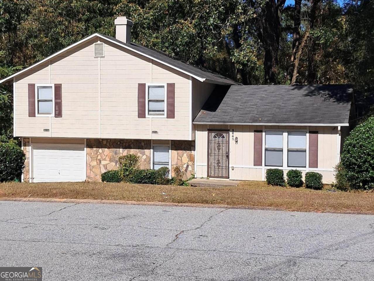 3667 Chimney Ridge Court - Photo 1