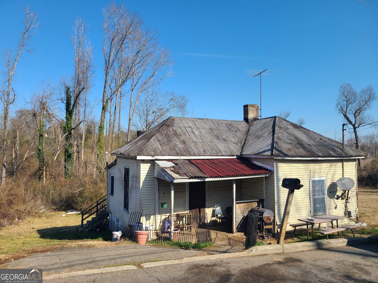 108 Savannah Street - Photo 1
