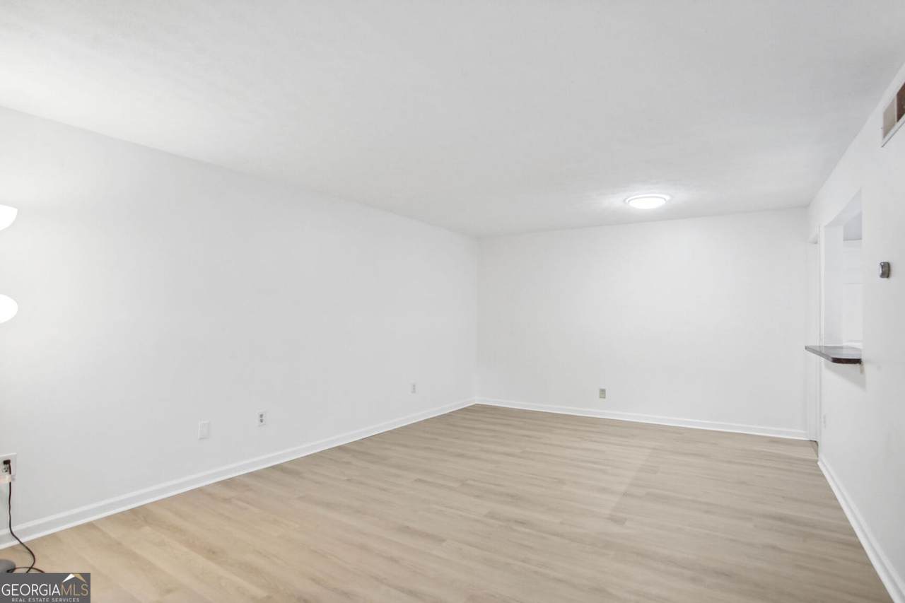 1150 Collier Road - Photo 1