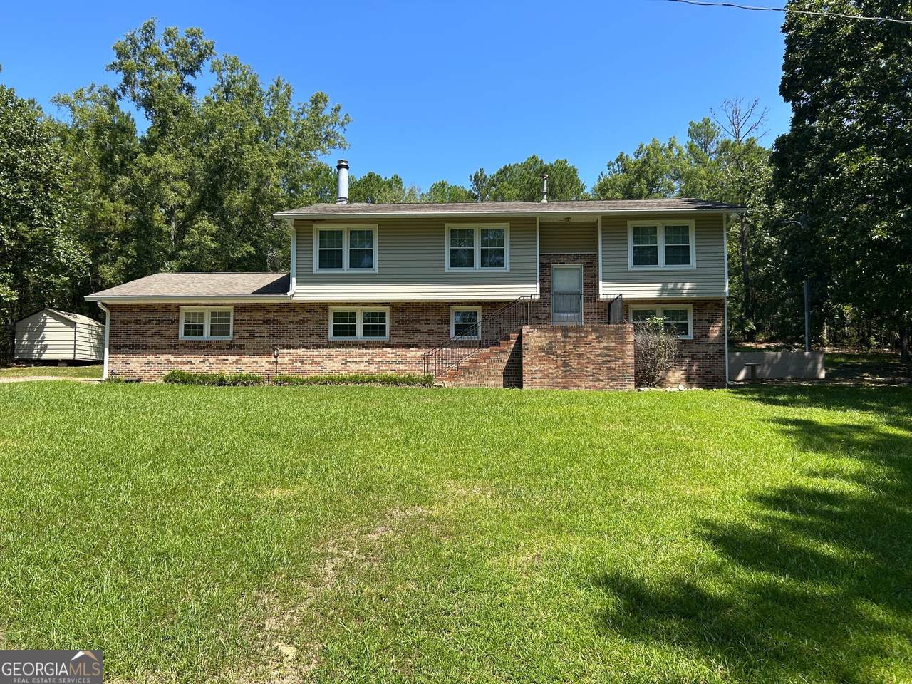 205 22 W Highway - Photo 1