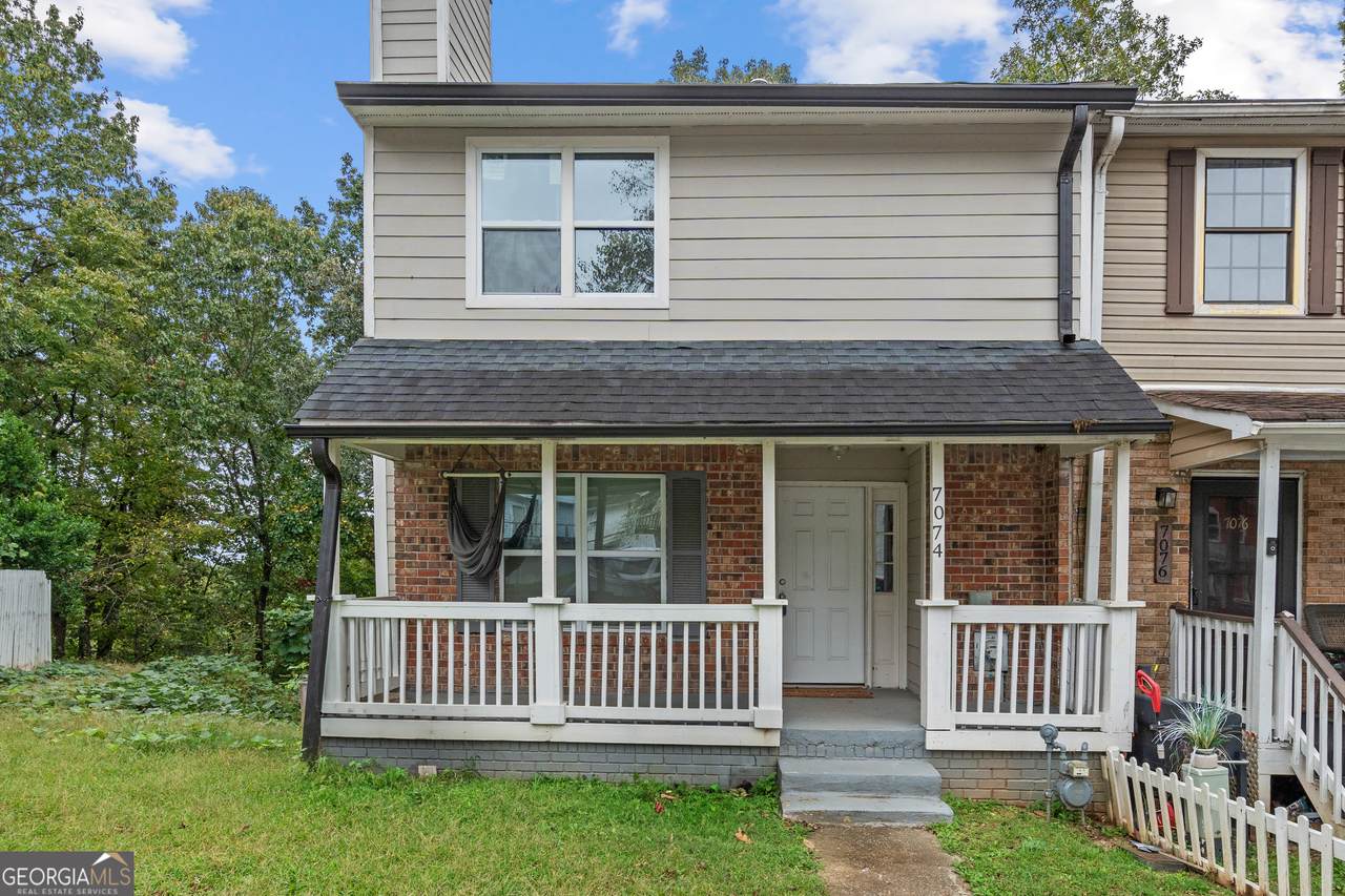 7074 Oakhill Circle - Photo 1