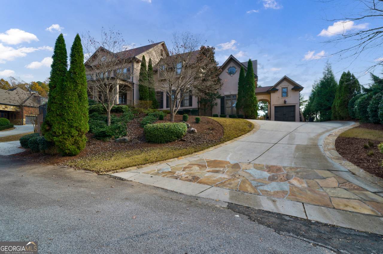 521 Brendlynn Court - Photo 1