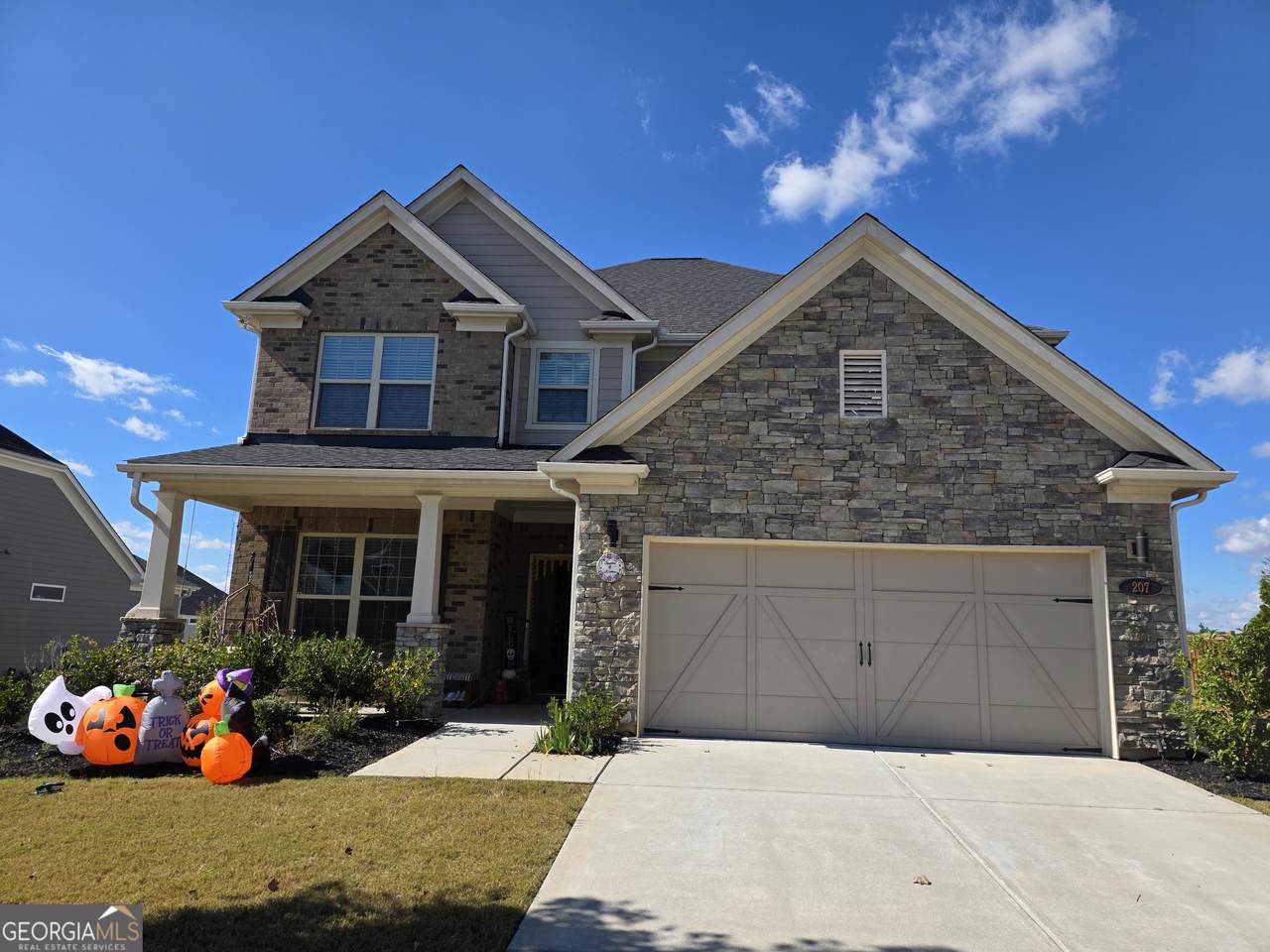 207 Randall Drive - Photo 1