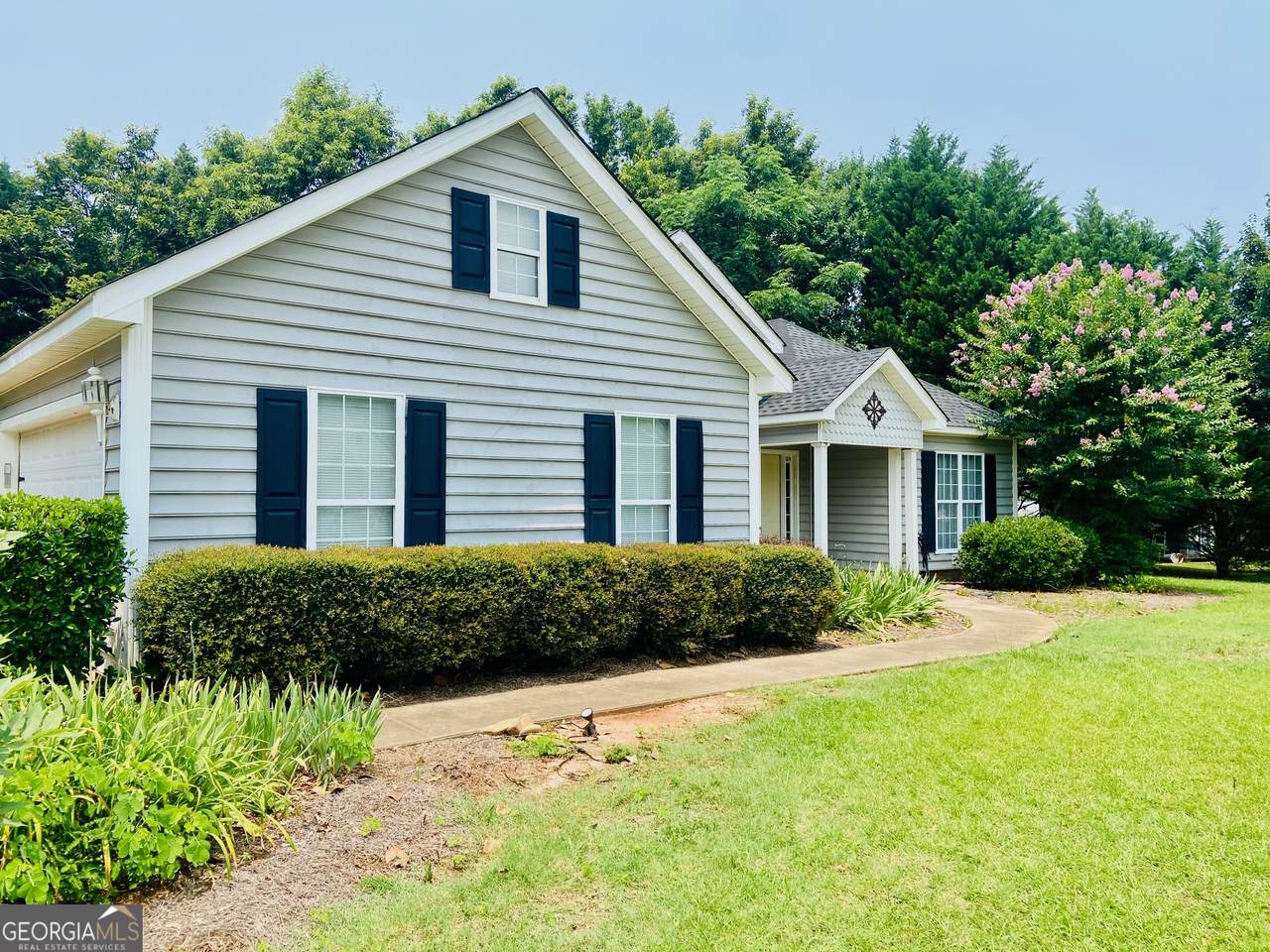 124 Lake Lillian Drive - Photo 1