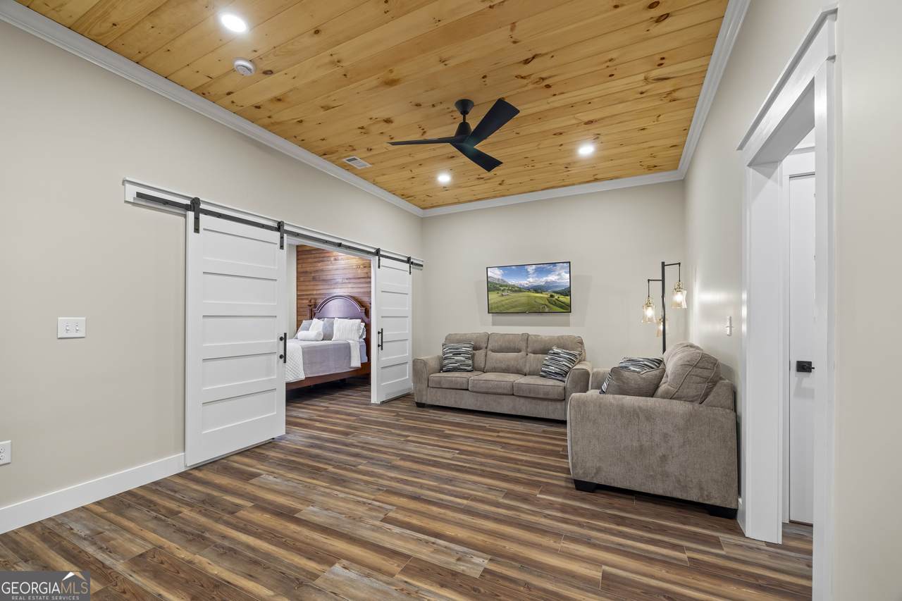 958B Church St - Photo 1