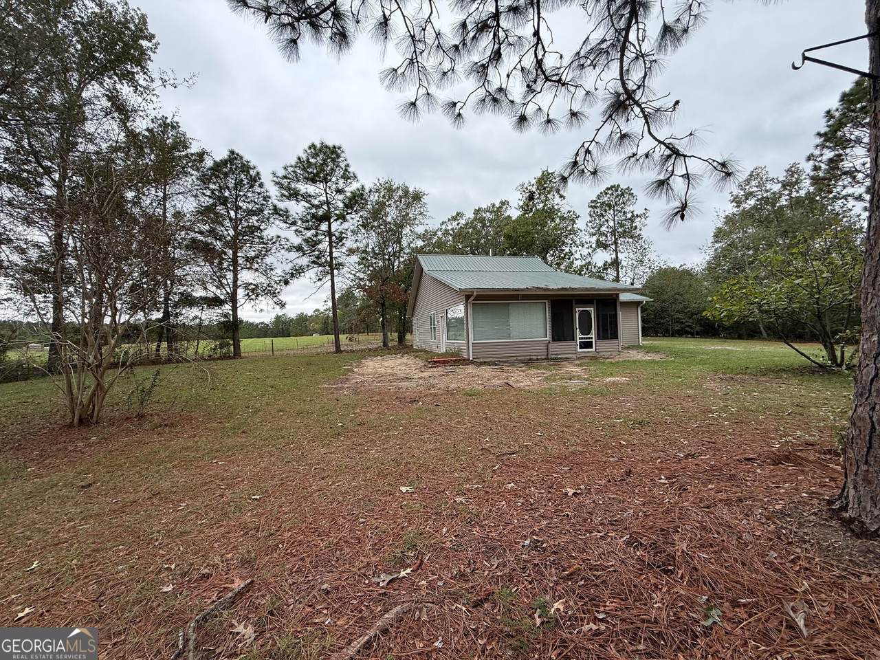 1569 Walter Mcglamery Road - Photo 1