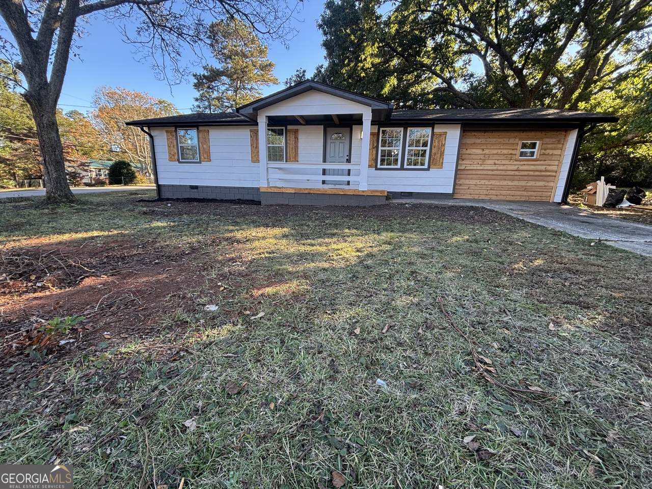 176 Randall Avenue - Photo 1