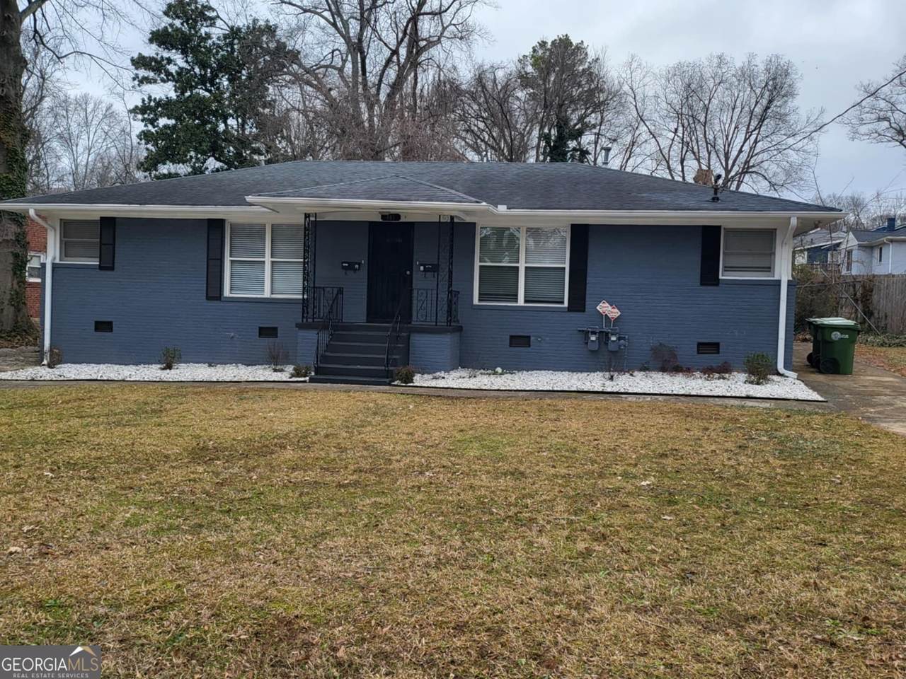 887 Bridgewater Street - Photo 1