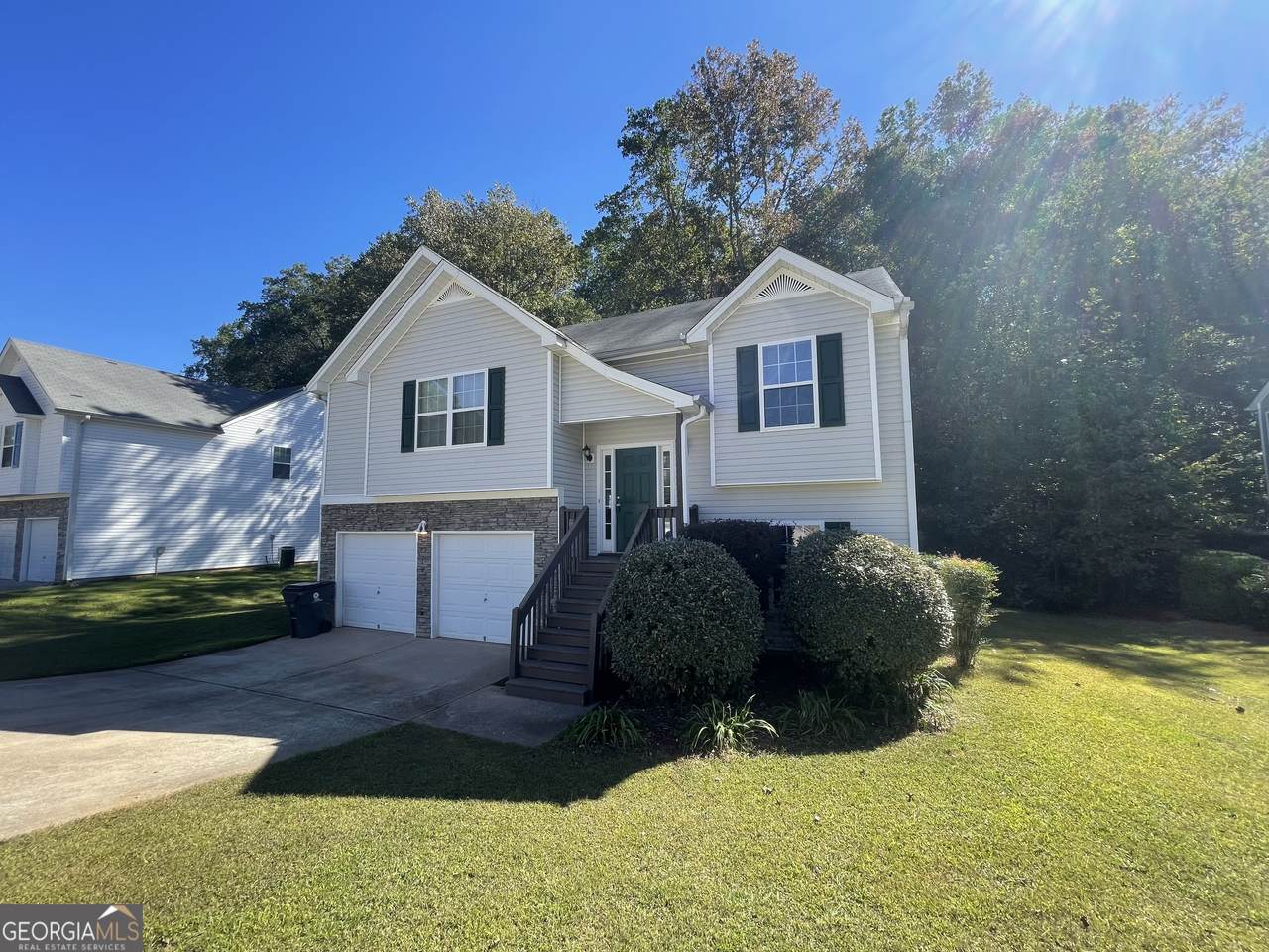 126 Ashbury Drive - Photo 1