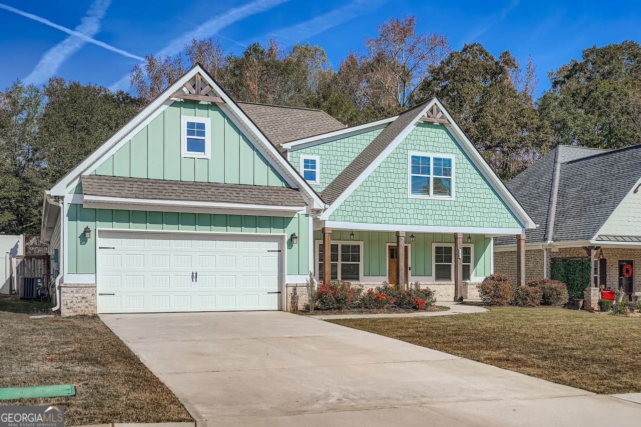 717 Petaluma Place - Photo 1