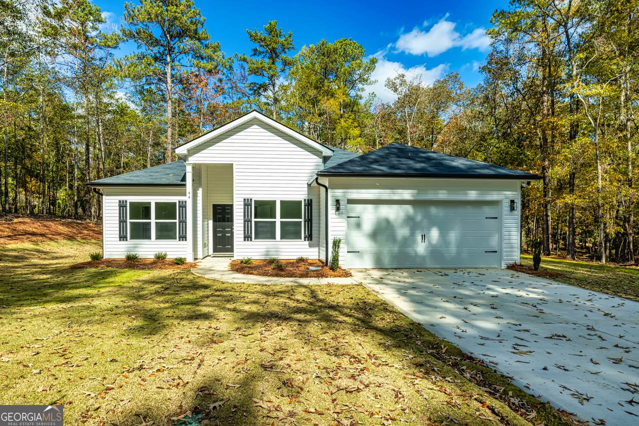 44 Holly Lane - Photo 1