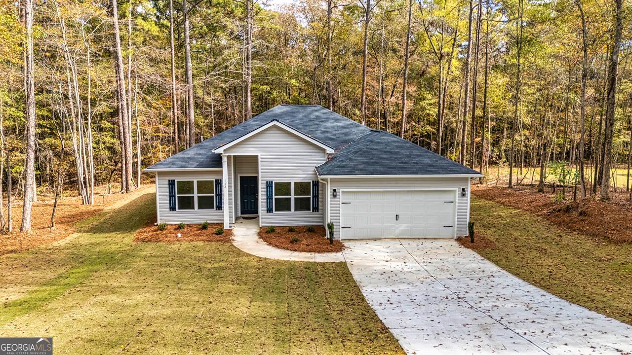 112 Holly Lane - Photo 1