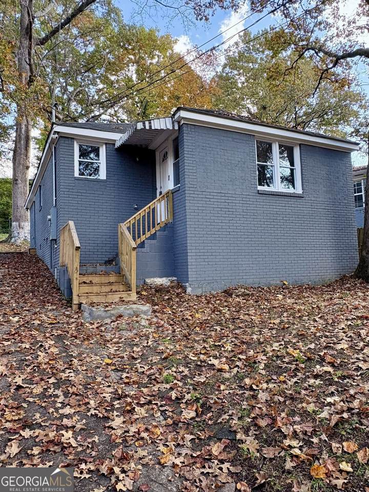 403 Westchester Boulevard - Photo 1