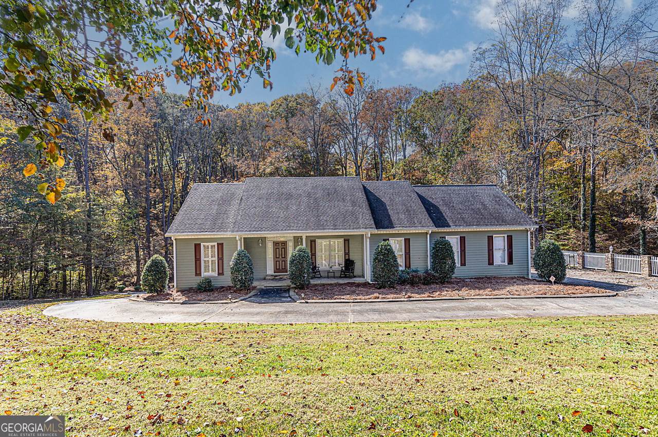 3865 Howard Drive - Photo 1