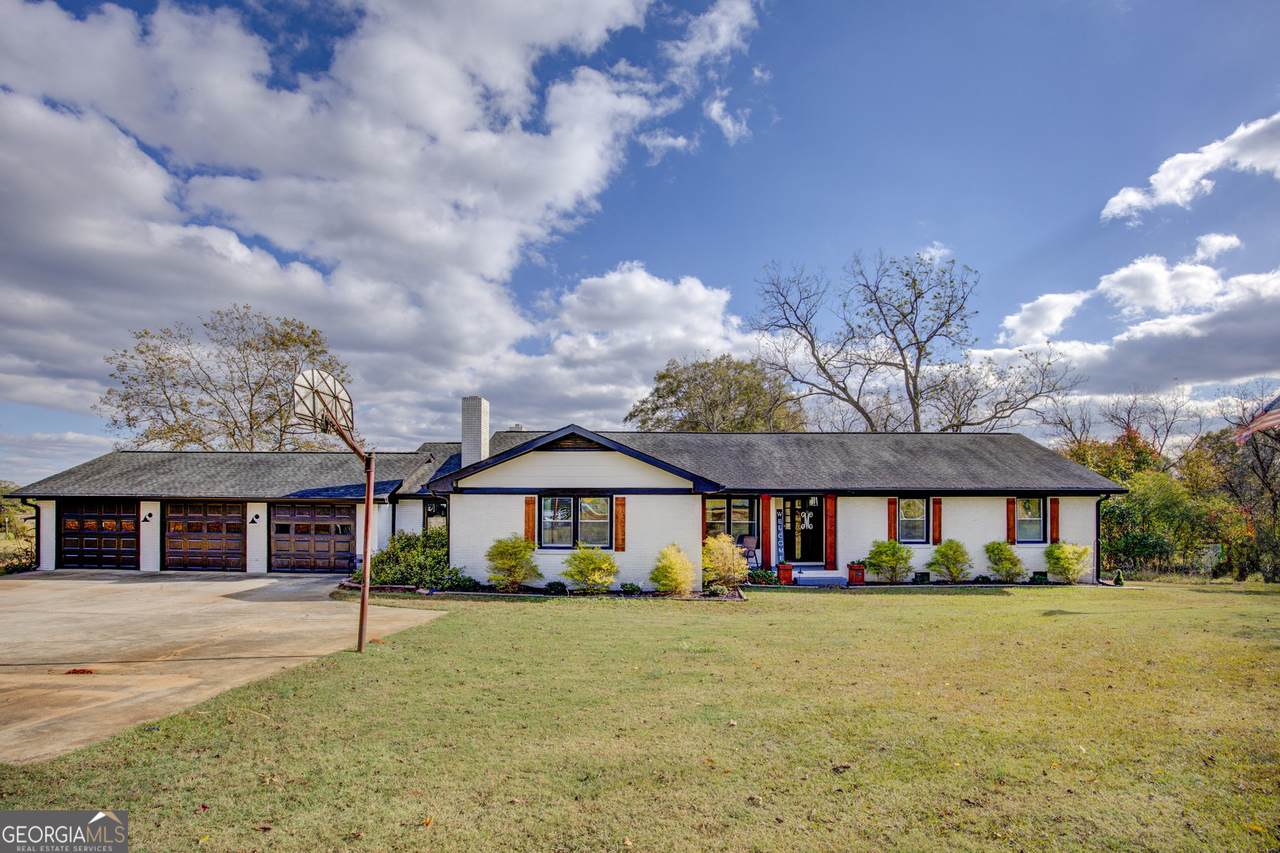 764 Social Circle Fairplay Road - Photo 1