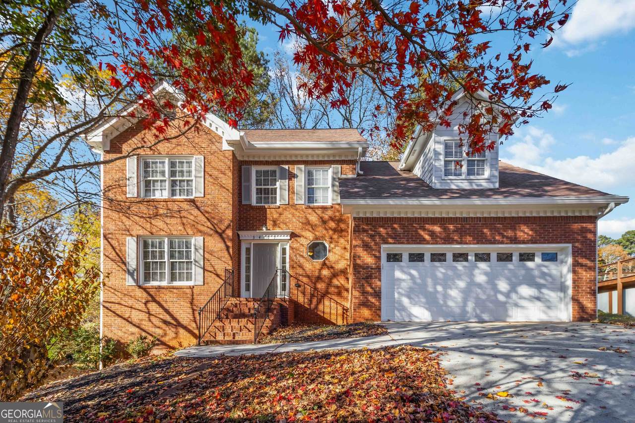 3477 Chinaberry Lane - Photo 1