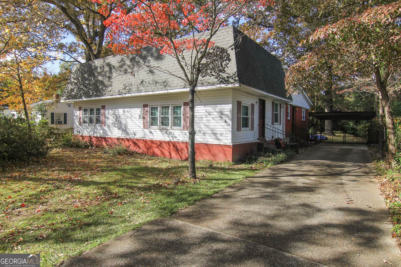 113 Pearce Drive - Photo 1