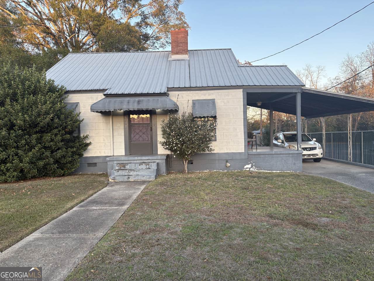 1110 College Street - Photo 1