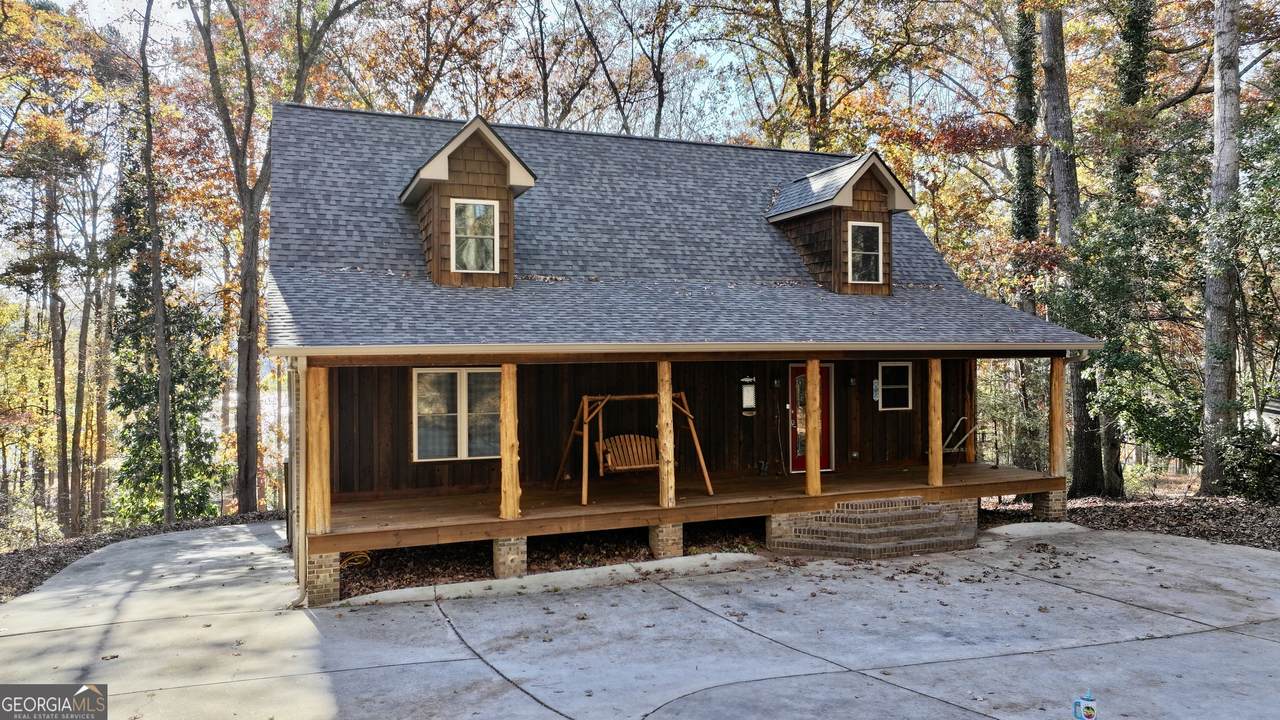 2830 Holcomb Drive - Photo 1