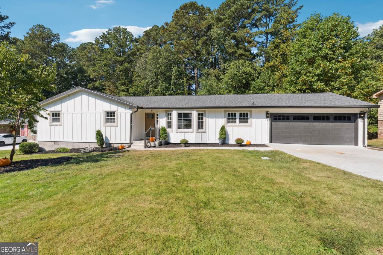 110 Jayne Ellen Court - Photo 1