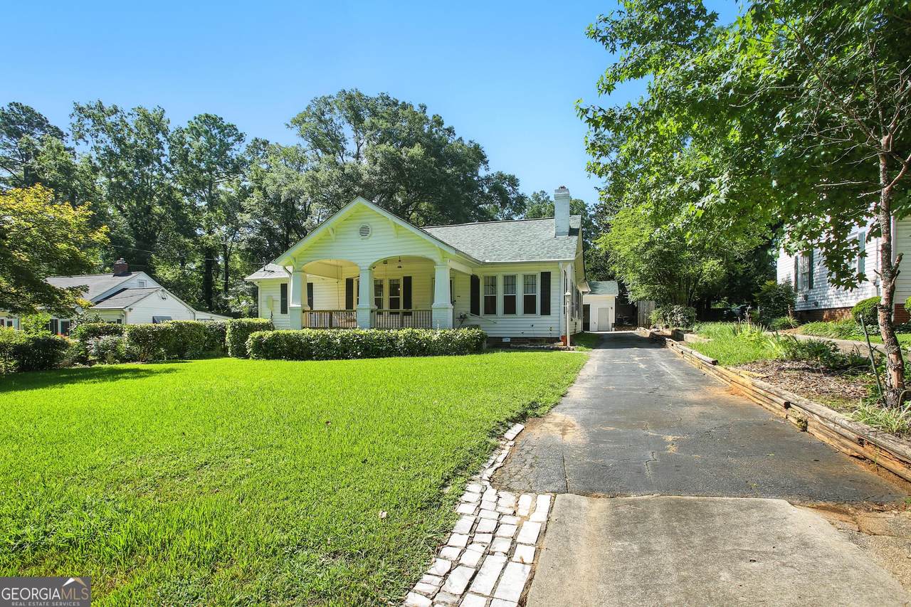 304 Tilney Avenue - Photo 1