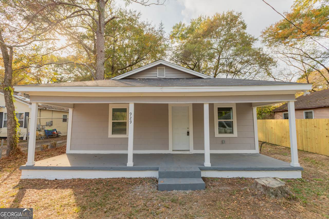 929 Winston Road - Photo 1