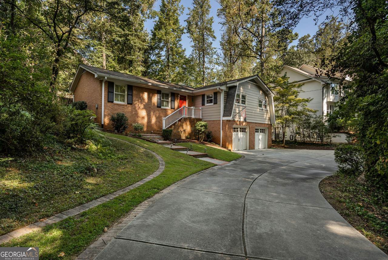 1460 A Valley View Road - Photo 1