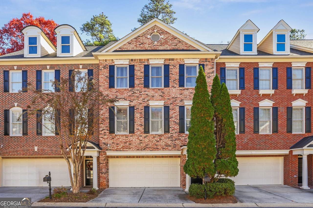 520 Vinings Estates Drive - Photo 1