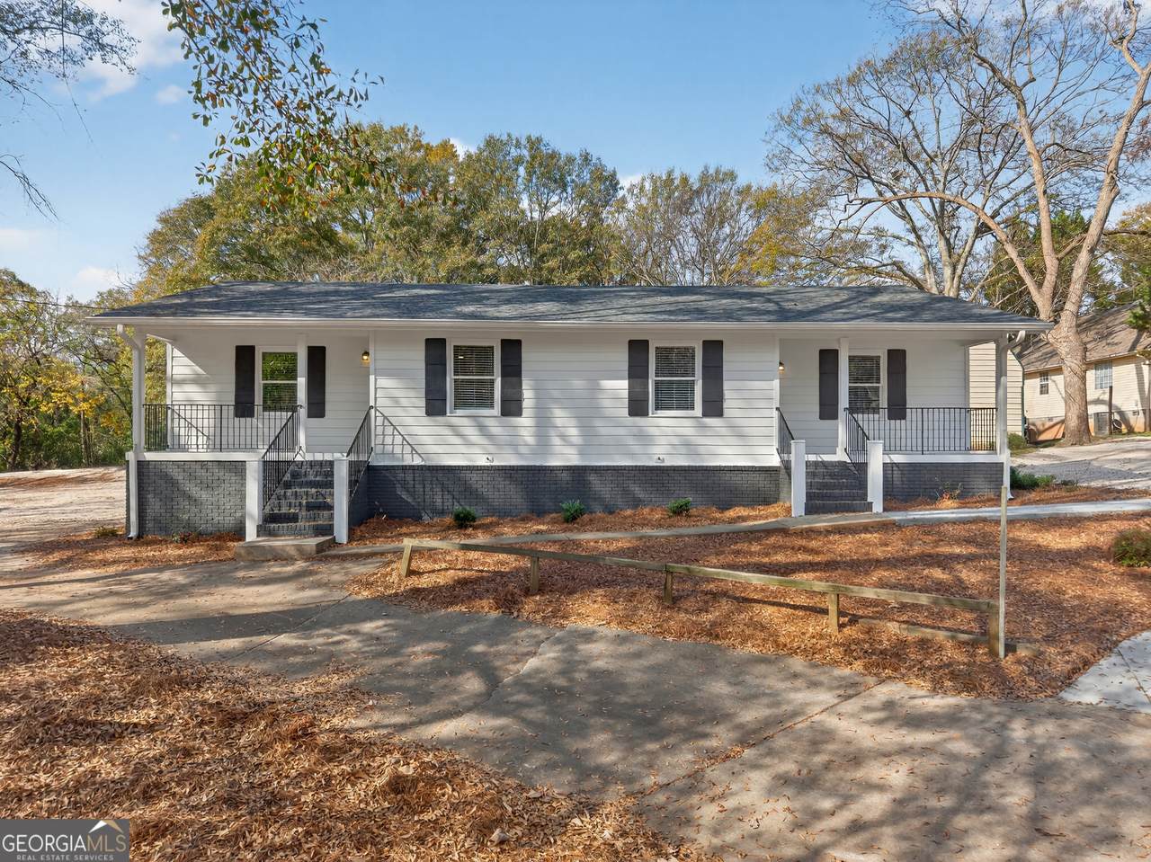 483 Vine Street - Photo 1