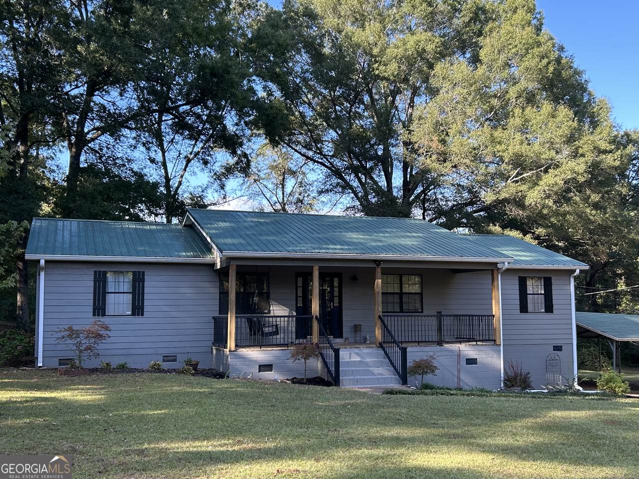 2734 Flat Shoals Road - Photo 1