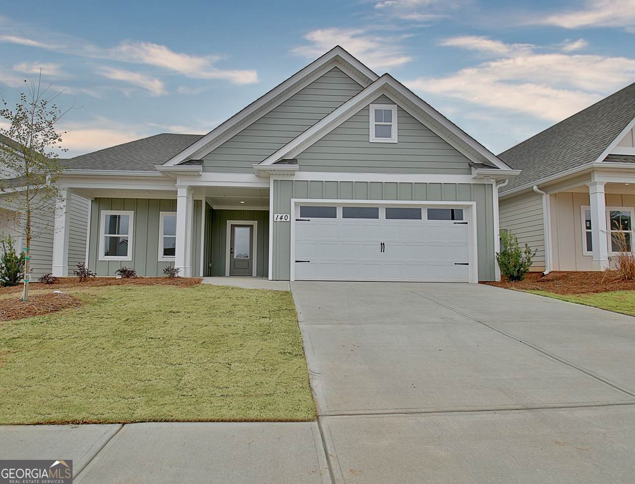 140 Redhaven Drive - Photo 1