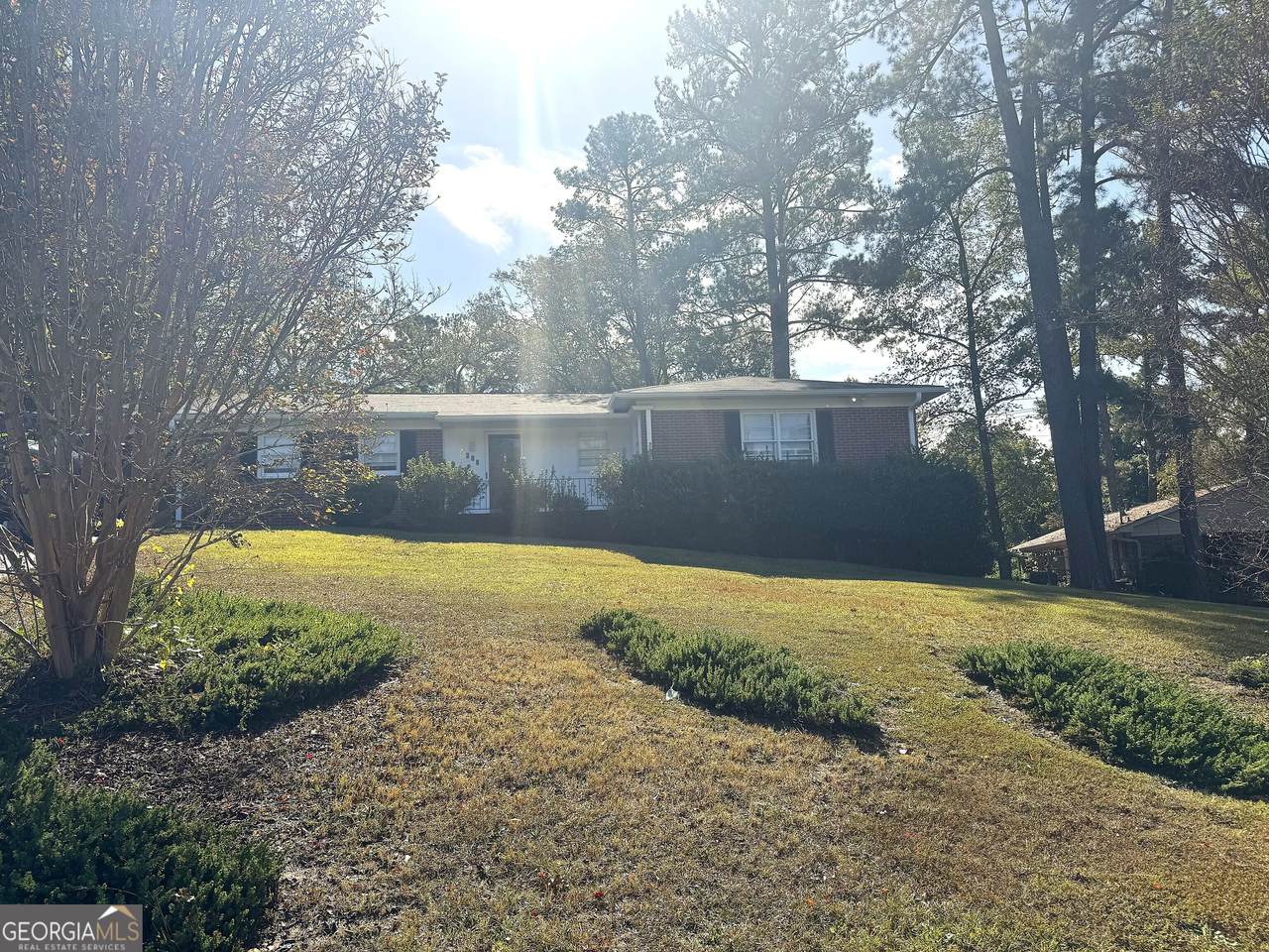 819 Ellenwood Circle - Photo 1